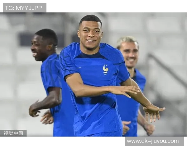 法国对阵阿塞拜疆首发阵容公布姆巴佩缺席埃基蒂克恩昆库科纳特领衔出战