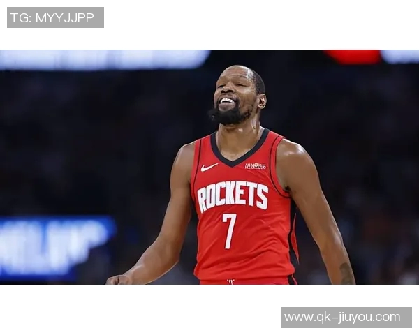 杜兰特分析申京与亚当斯双塔组合的潜力与意外效果 杜兰特分析申京与亚当斯双塔组合的潜力与意外效果