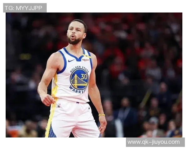 微笑刺客与库里：追梦勇士的控卫之道与得分型控球后卫的魅力解析