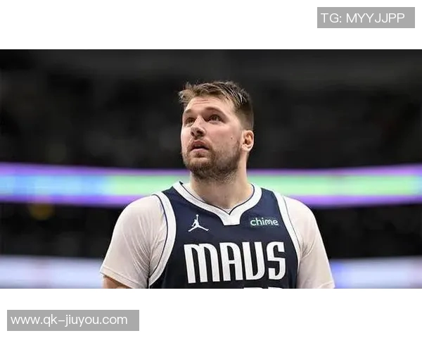 东契奇能否赛季场均40分引热议里夫斯称赞他的表现令人难以置信 东契奇能否赛季场均40分引热议里夫斯称赞他的表现令人难以置信