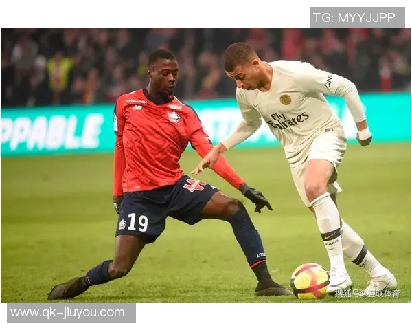 法国裁判部门组织VAR模拟演练9家法甲俱乐部积极参与提升裁判水平 法国裁判部门组织VAR模拟演练9家法甲俱乐部积极参与提升裁判水平